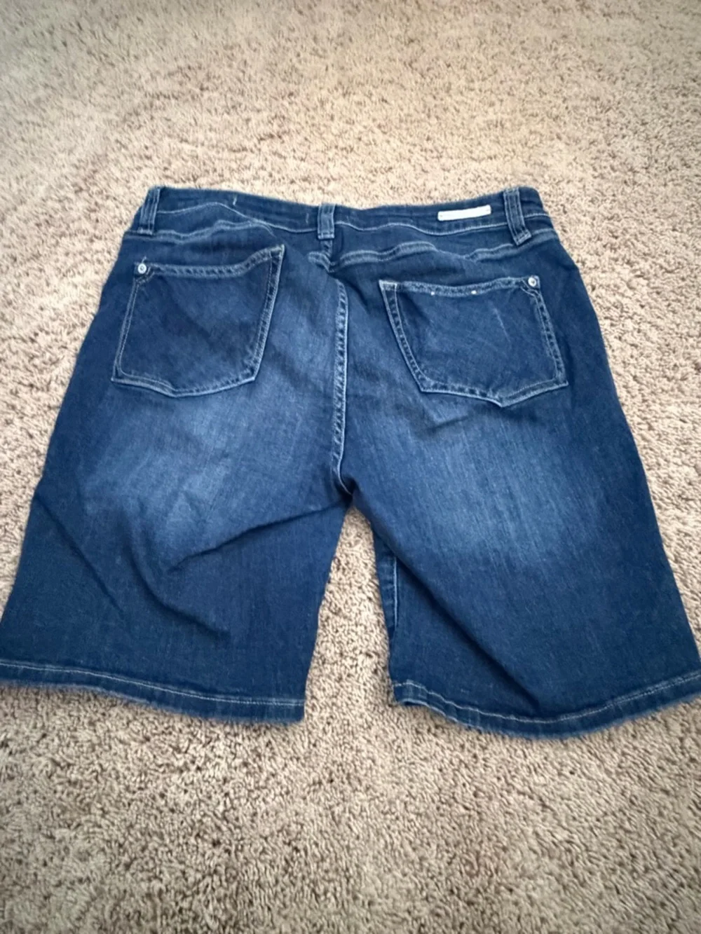 32 Anthropologie pilcro high rise slim long  Dark Blue Denim Jean Shorts - Picture 7 of 10